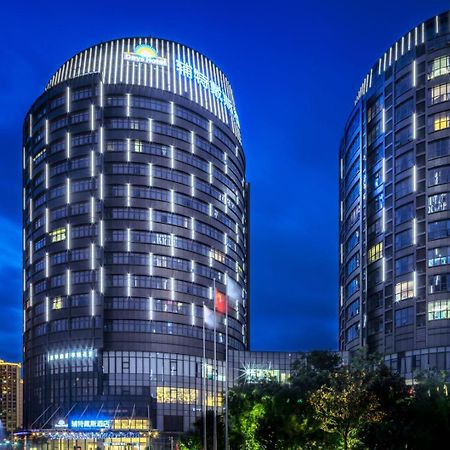 Days Hotel Suzhou Suzhou  Exteriör bild